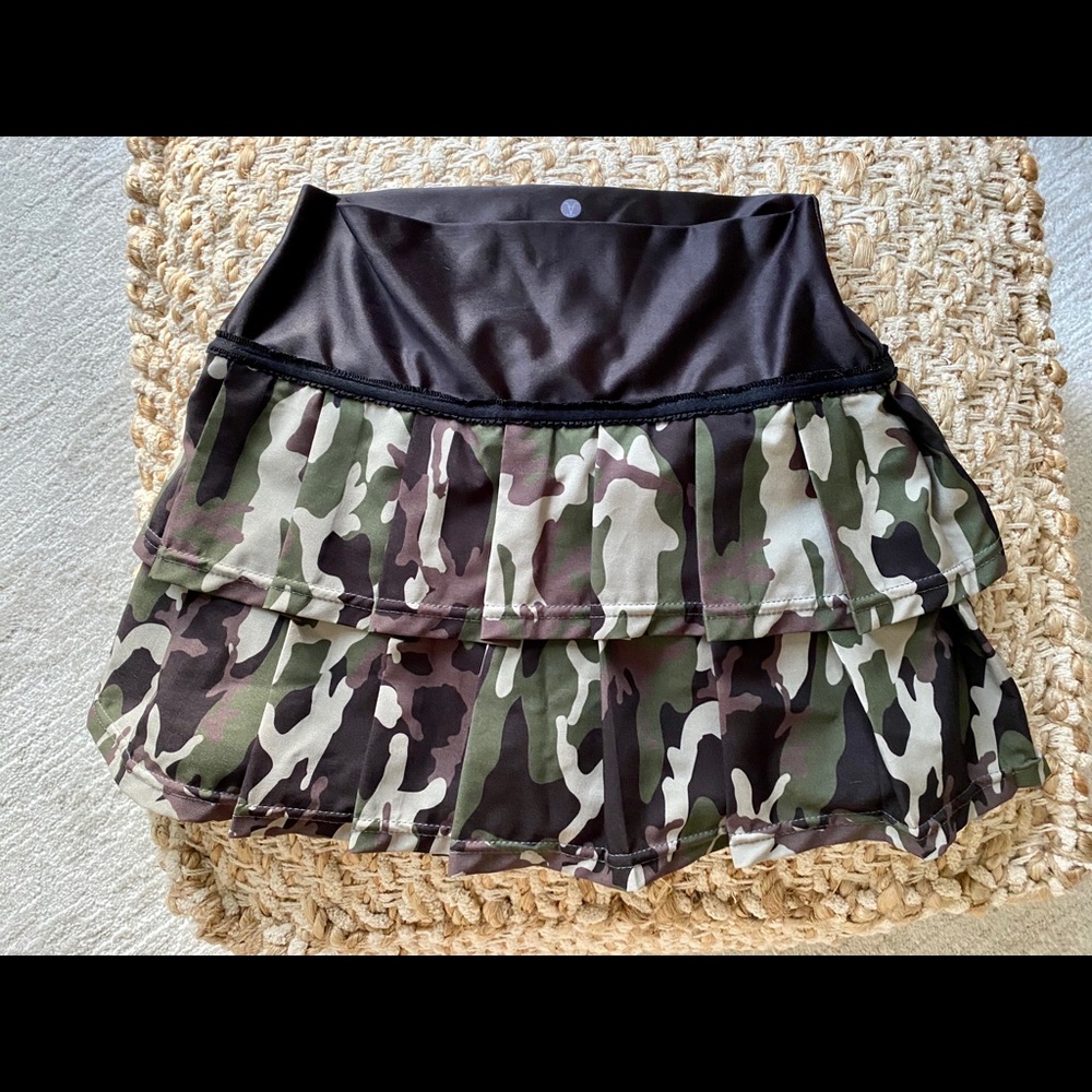 Faye and Florie camo tennis skirt Lululemon fit